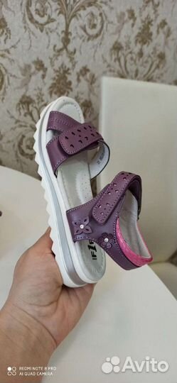 Босоножки для девочки