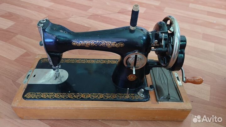Швейная машинка пмз им. Калинина