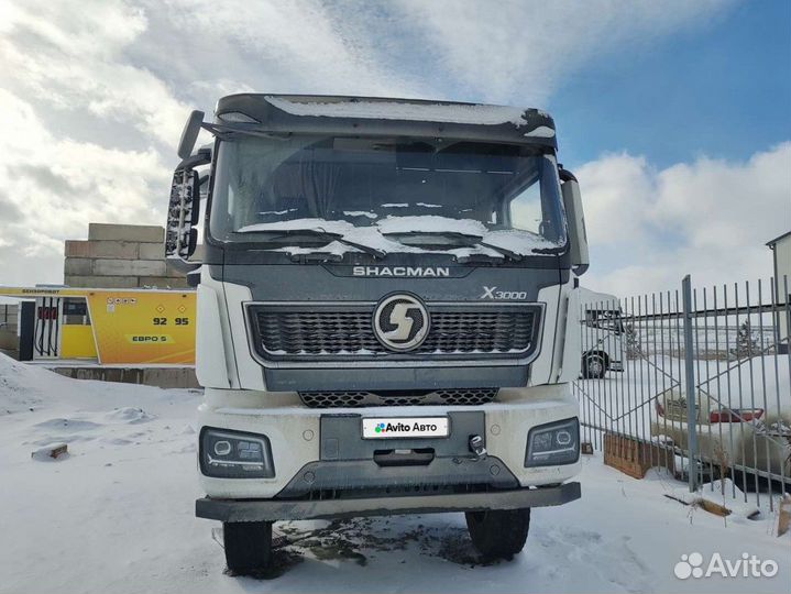 Shacman (Shaanxi) SX32586V385 с КМУ, 2023