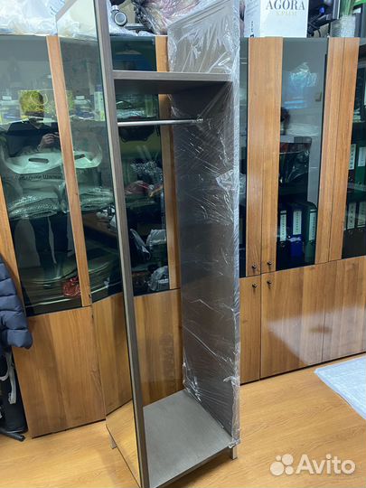 Вешалка в прихожую новая