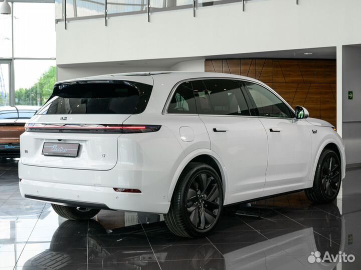 LiXiang L7 1.5 AT, 2024