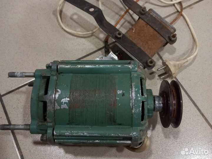 Электродвигатель 220в