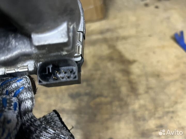 Дроссельная заслонка Mercedes Benz M112