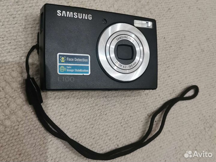 Компактный фотоаппарат Samsung L100