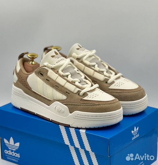 Кроссовки женские Adidas Adi2000