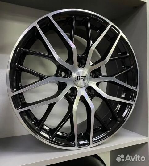 Диск литой RST R18x7.5 5x114.3 ET45 D67.1 R008 BD