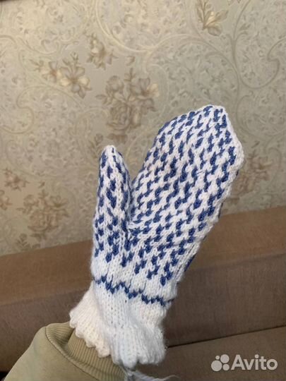 Варежки вязаные ручной работы