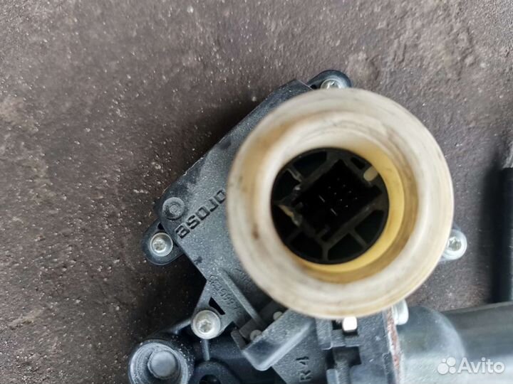 Стеклоподъёмник задний левый Camry V40