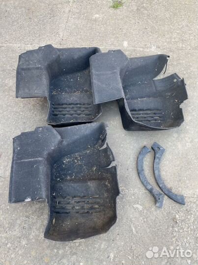 Обшивки багажника Mercedes W210