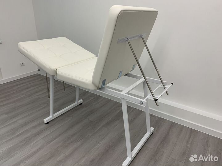 Кушетка косметологическая новая