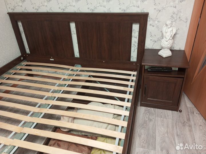 Кровать двухспальная