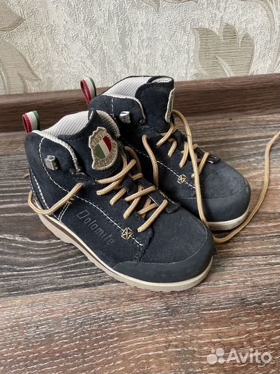 Ботинки для девочки 25