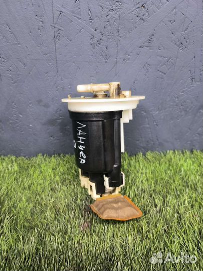 Насос топливный Mitsubishi Lancer 9