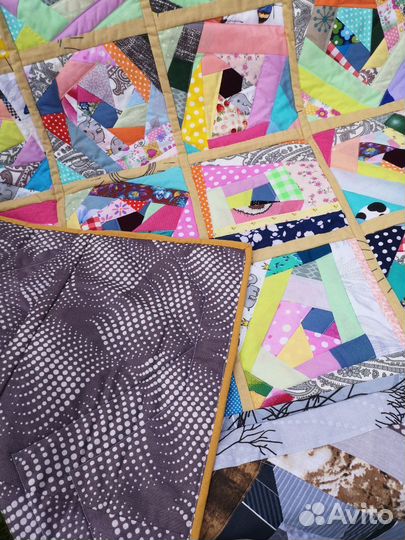 Лоскутное одеяло ручной работы