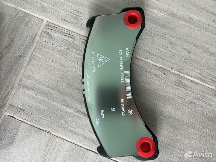 Передние тормозные колодки Porsche Macan