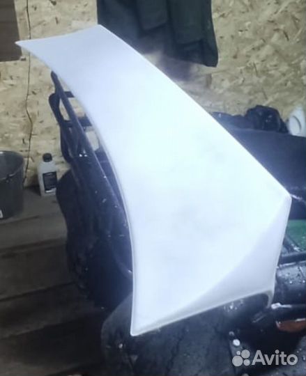 Продам спойлер