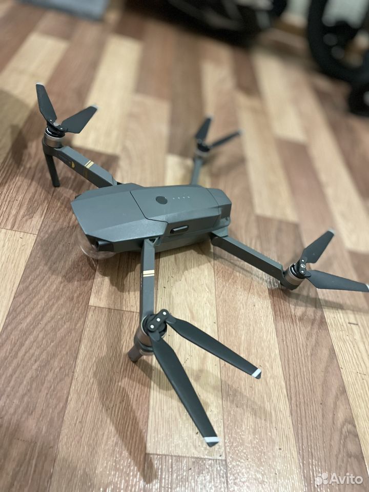 Квадрокоптер Dji mavic pro