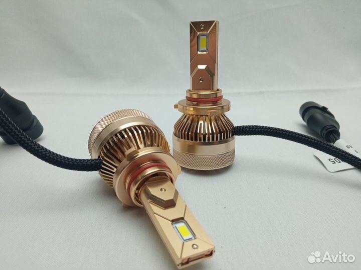 LED лампы в фары Sariti T3 HB3