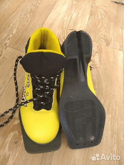 Лыжные ботинки 35 размер