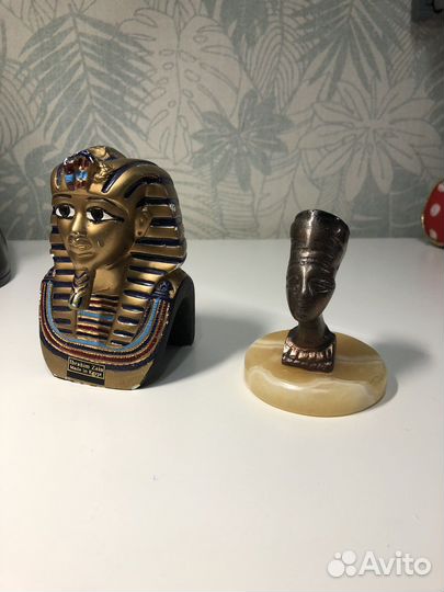 Статуютка из Египта
