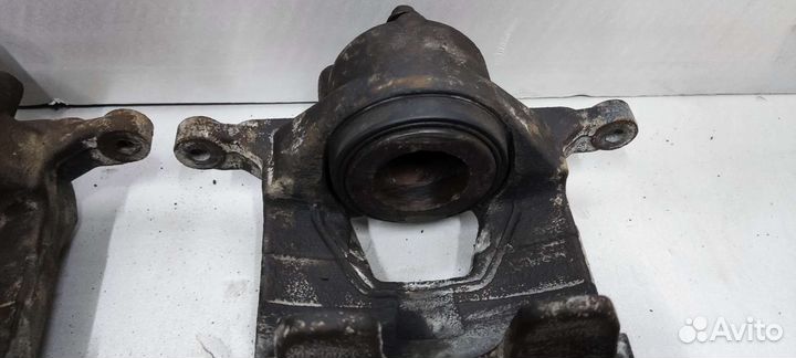 Тормозной суппорт, скоба Шевроле Круз, Опель Астра