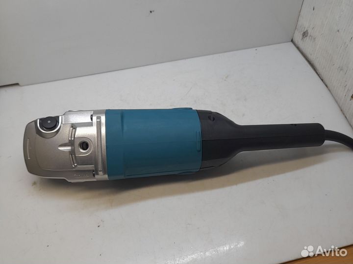 Ушм болгарка Makita 9069