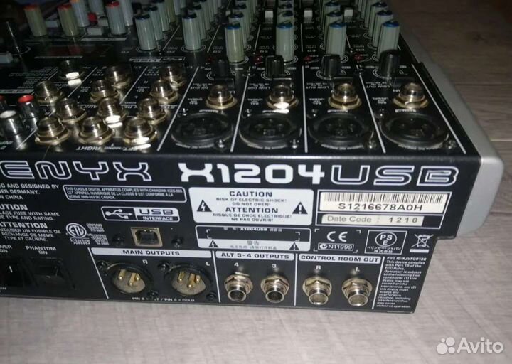 Микшер xenyx x1204usb