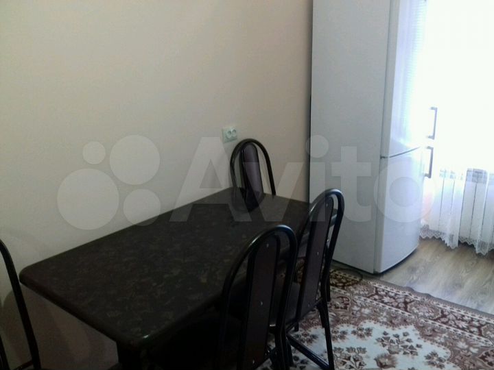 3-к. квартира, 72 м², 2/5 эт.
