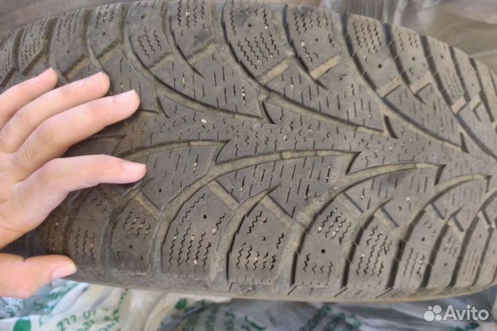 Hankook Winter I'Pike 215/60 R17 95T