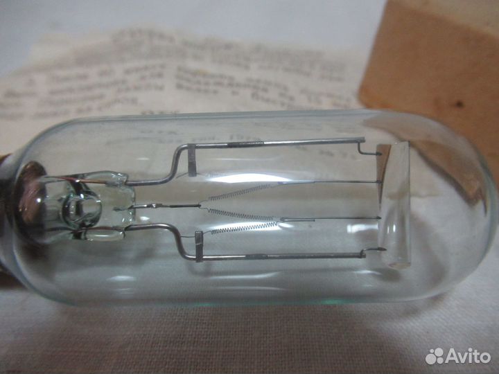 Кинопроекционная лампа. 100Вт. 220-230В