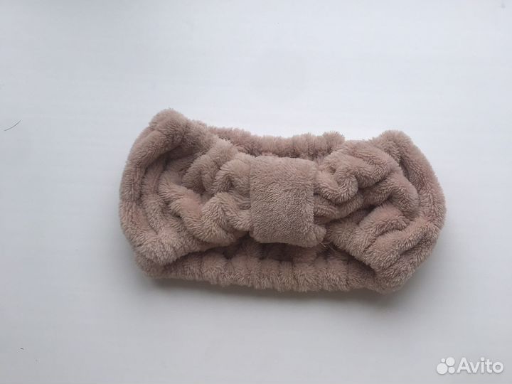 Косметическая повязка на голову