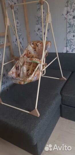 Детская качелька