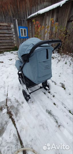 Прогулочная коляска новая