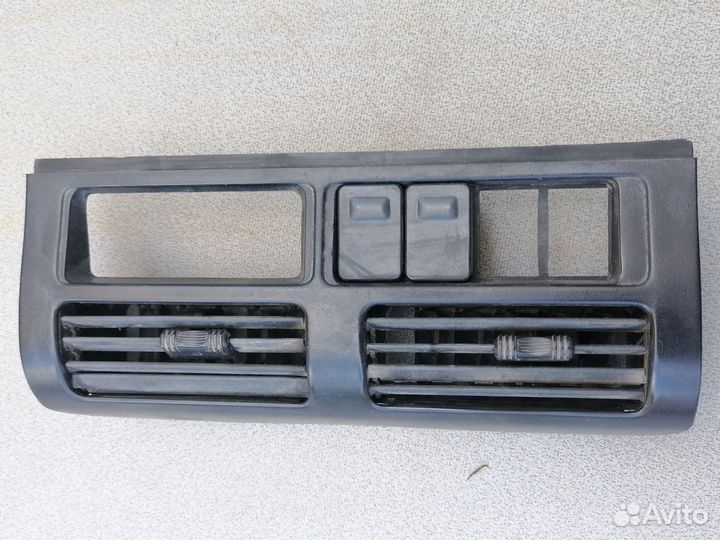 Дефлектор обдува салона Kia Sephia I (1992–1998)