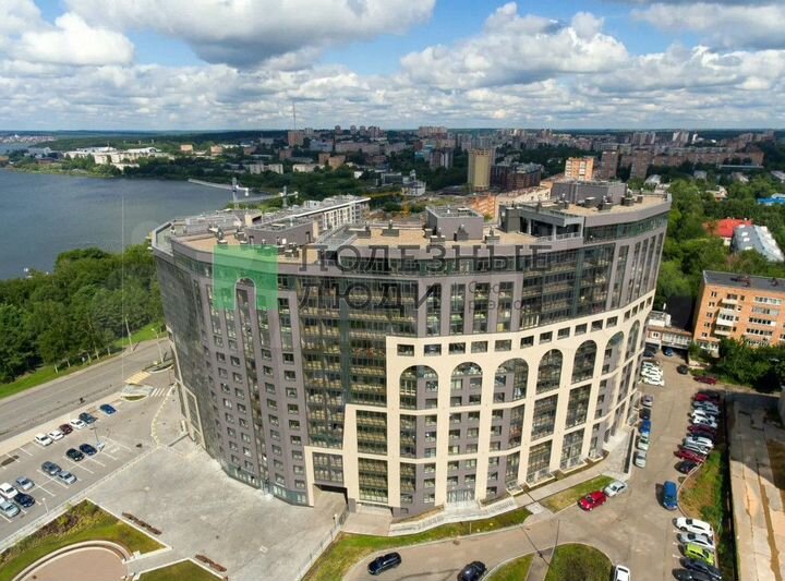 Сдам под комерцию офис в центре