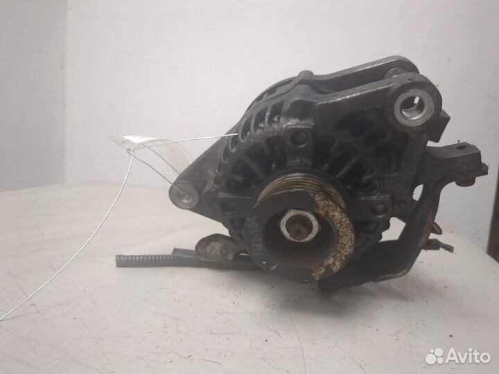 Генератор Toyota Yaris, 2010