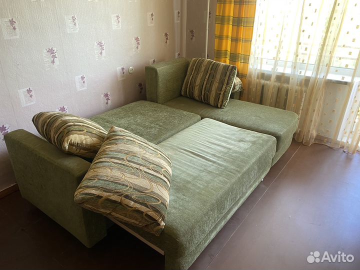 Отдам диван