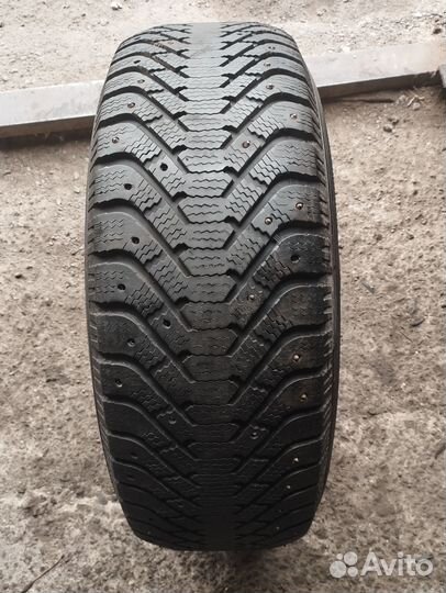 Goodyear UltraGrip 500 265/65 R17 112T