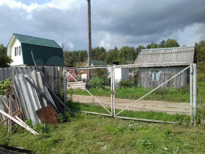Дача 20 м² на участке 5 сот.