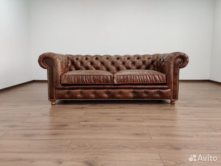 Диван Честер кожаный раскладной