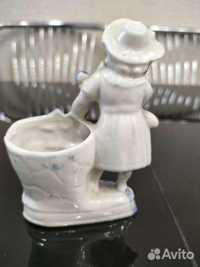 Фарфоровые статуэтки