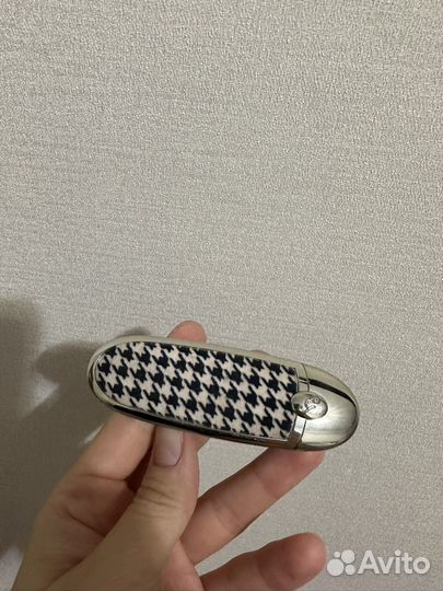 Футляр для помады guerlain