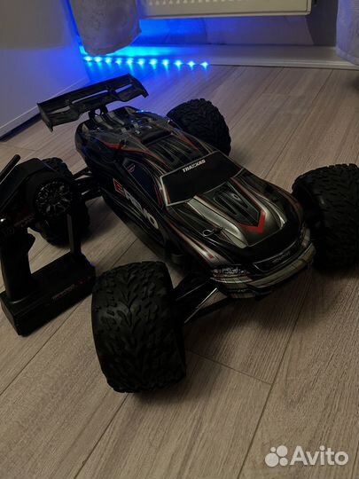 Машинка traxxas e-revo