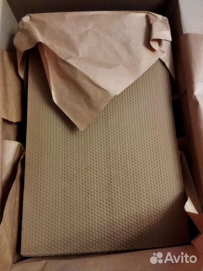 Вощина. За один лист. Размер 26см на 41см