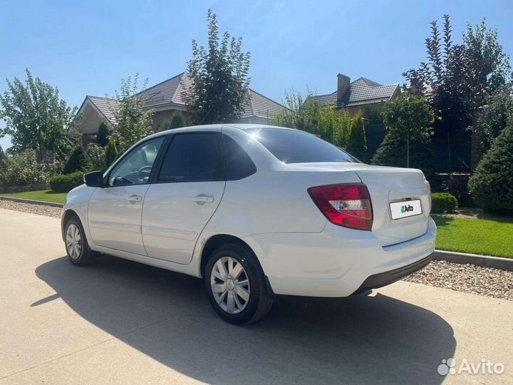 LADA Granta 1.6 МТ, 2019, 176 000 км