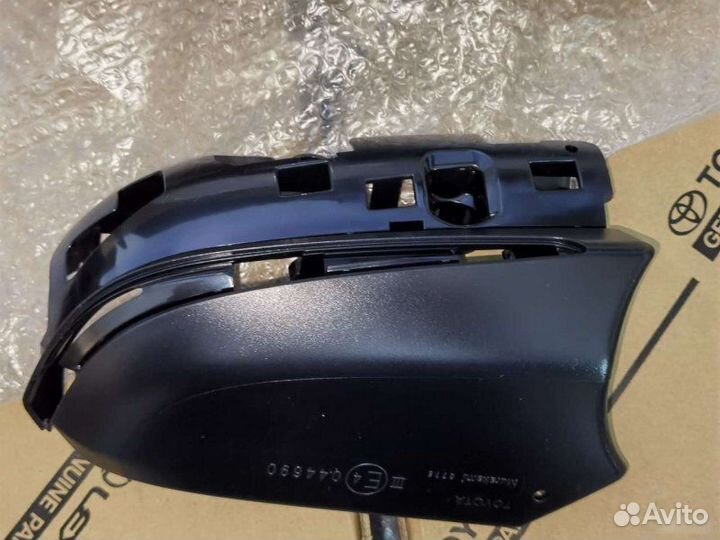Крышка зеркала Toyota Camry 70