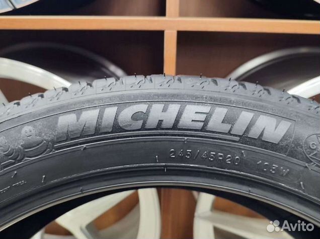 Michelin Latitude Sport 3 245/45 R20