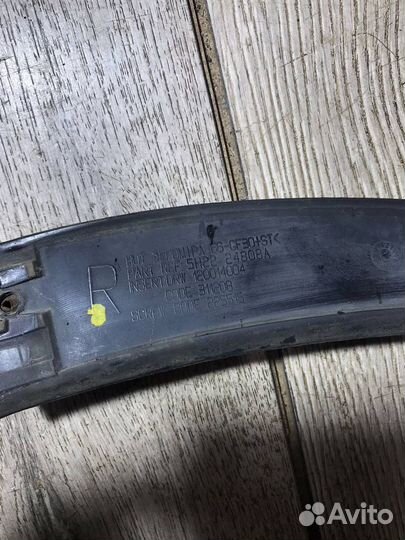 Уплотнитель двери задней правой,левой Land Rover