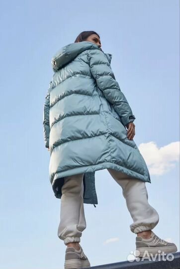 Пуховик женский серебристо-голубой