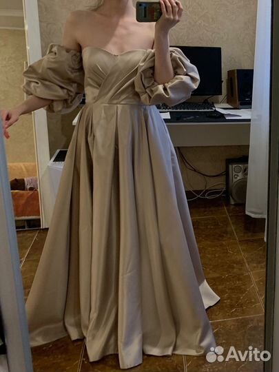 Вечернее платье